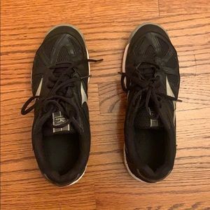 Women Mizuno Volleyball Shoes